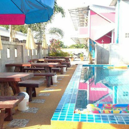 Hotel Mee Rak Vintage Bang Sare Exterior foto